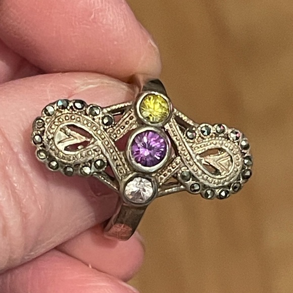 Lovely oval Marcasite gemstone sterling ring - Picture 9 of 9